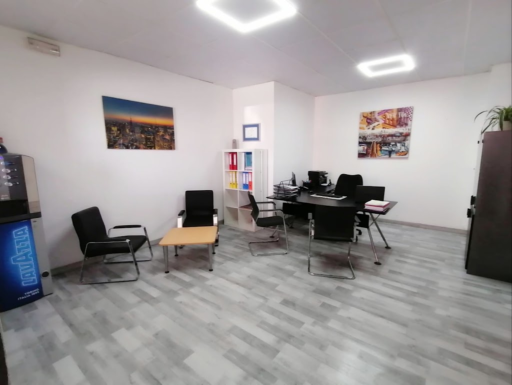 Talleres Sierra Motor — Interior