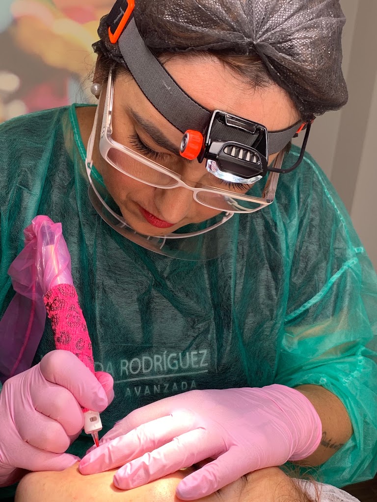 Yolanda Rodriguez Micropigmentacion — Del propietario