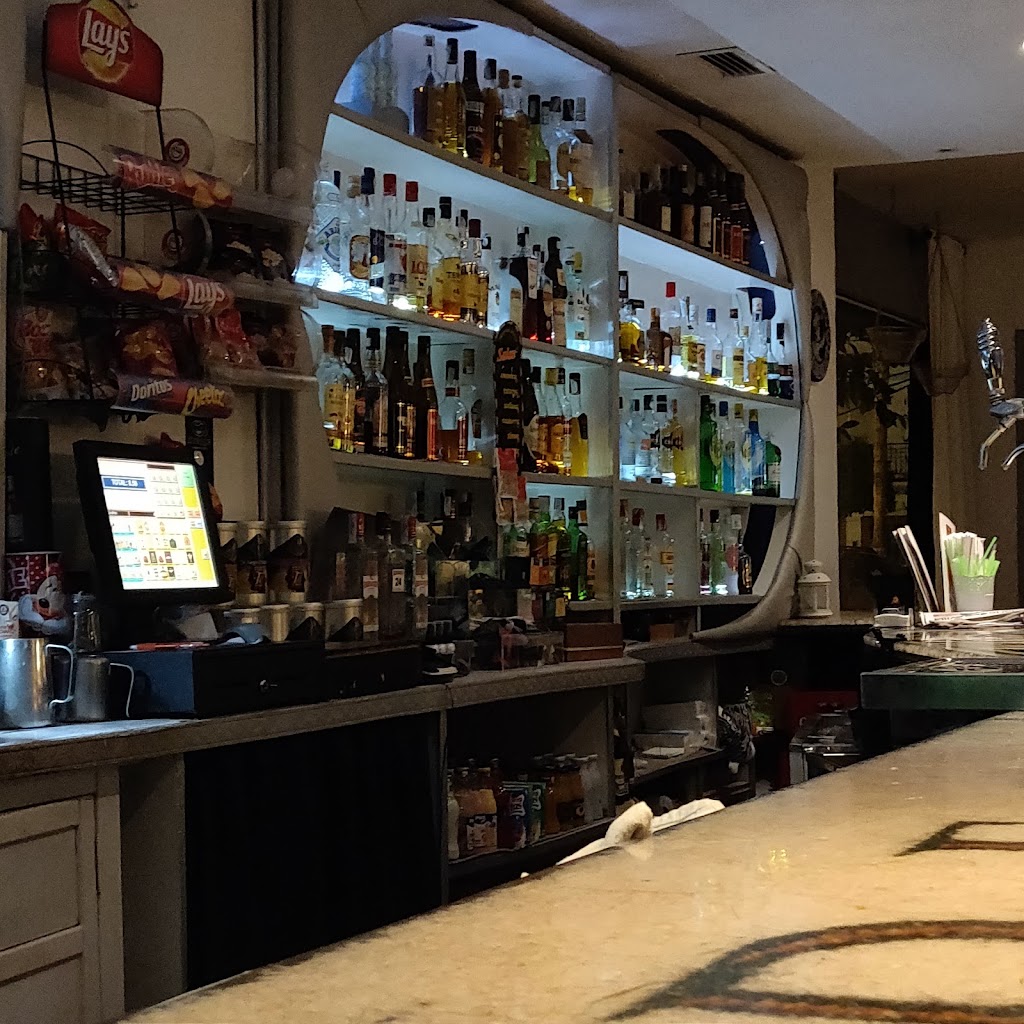 Dedalo Desayunos Cafe & Copas — Ambiente