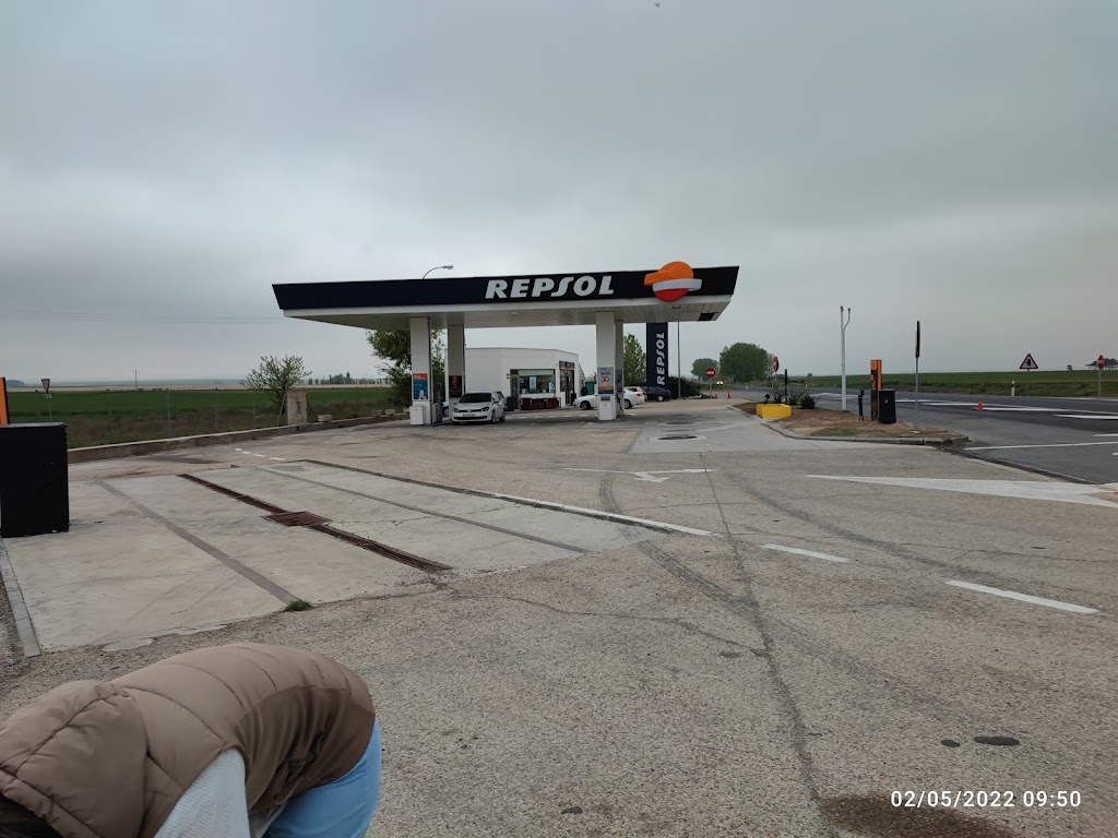 Estacion de Servicio Repsol — Surtidor de combustible
