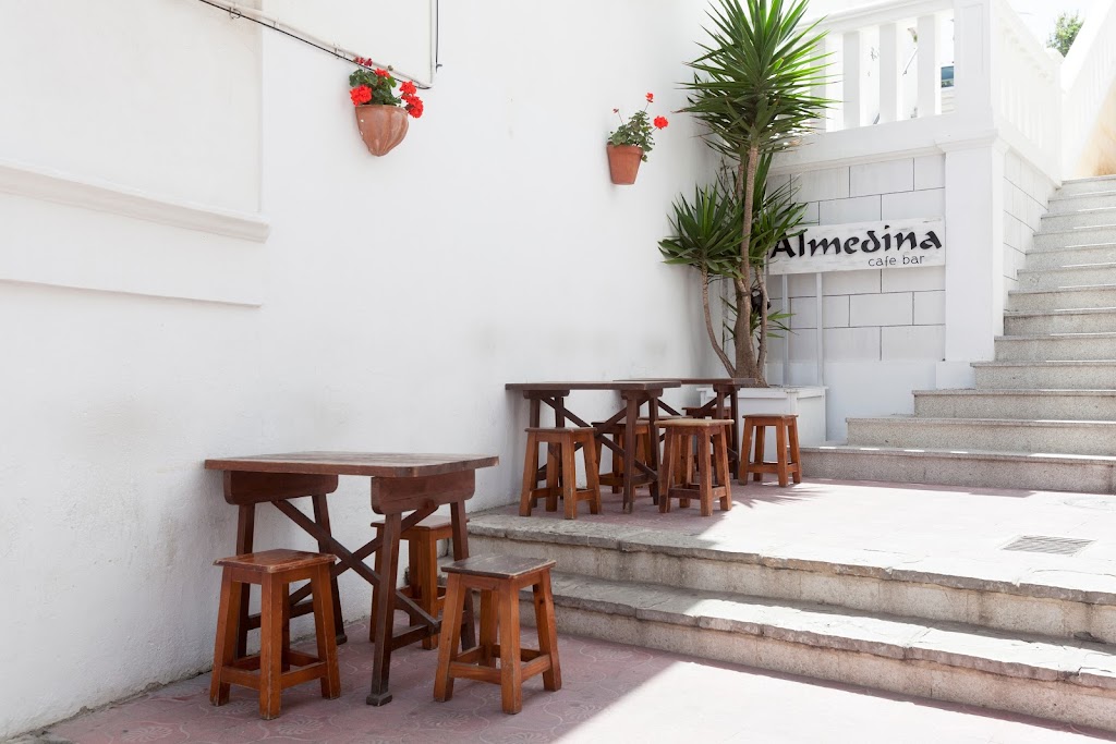 Almedina Cafe Bar