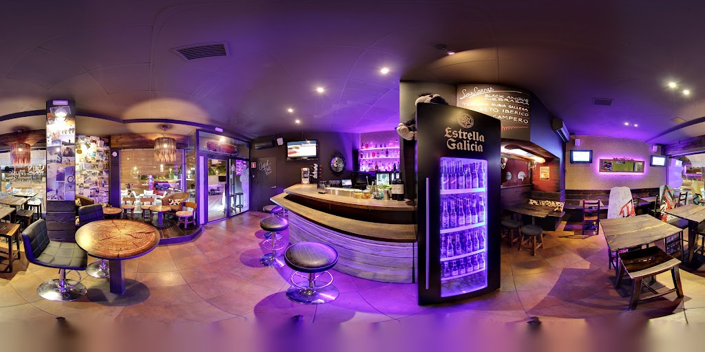 Monkeys Burger Bar — Ambiente