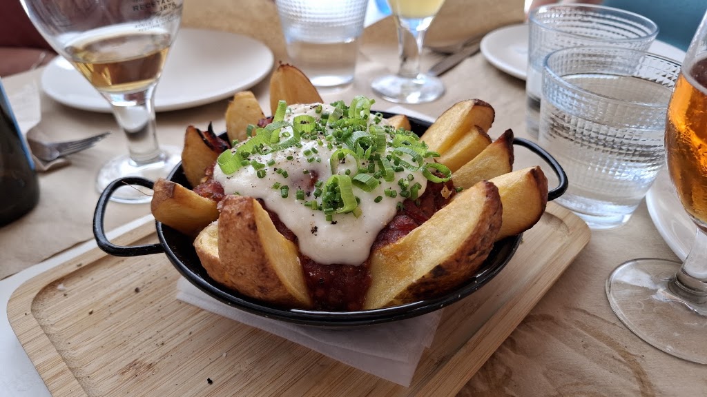 KayRe RestoBar — Comida y bebida