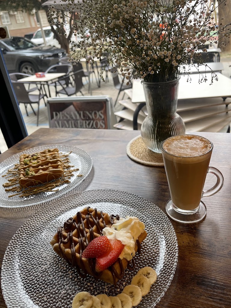 TABERNA Gourmet La Casota — Comida y bebida