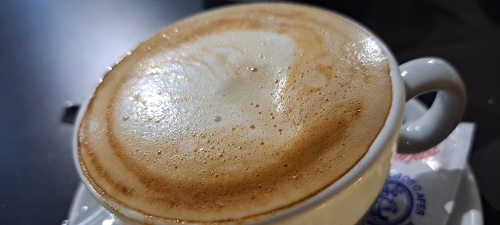 Compostela Dreams CAFE - Bar en San Lazaro — Capuchino