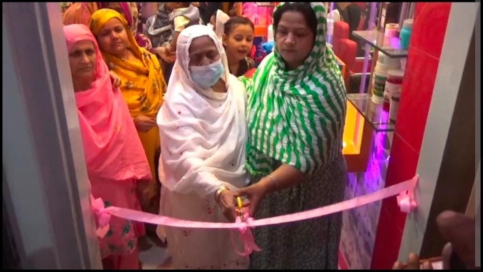 Beauty World Saloon Academy