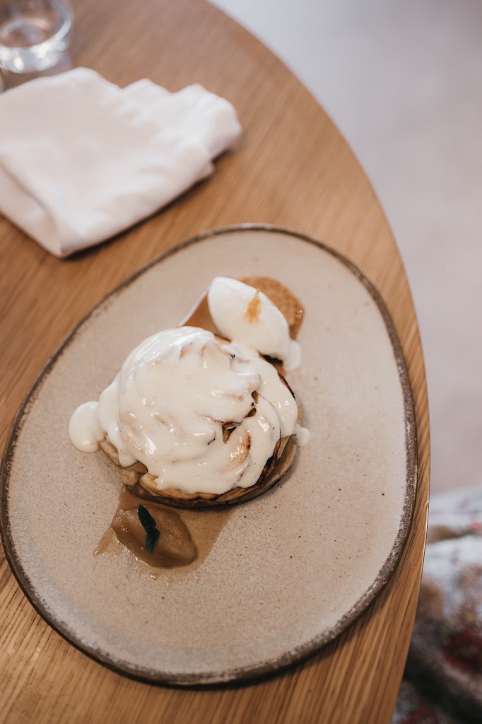 ROLA Restaurant — Comida y bebida
