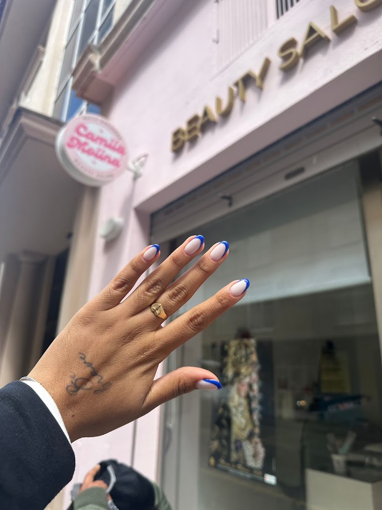 Camila Molina Beauty salon — Una