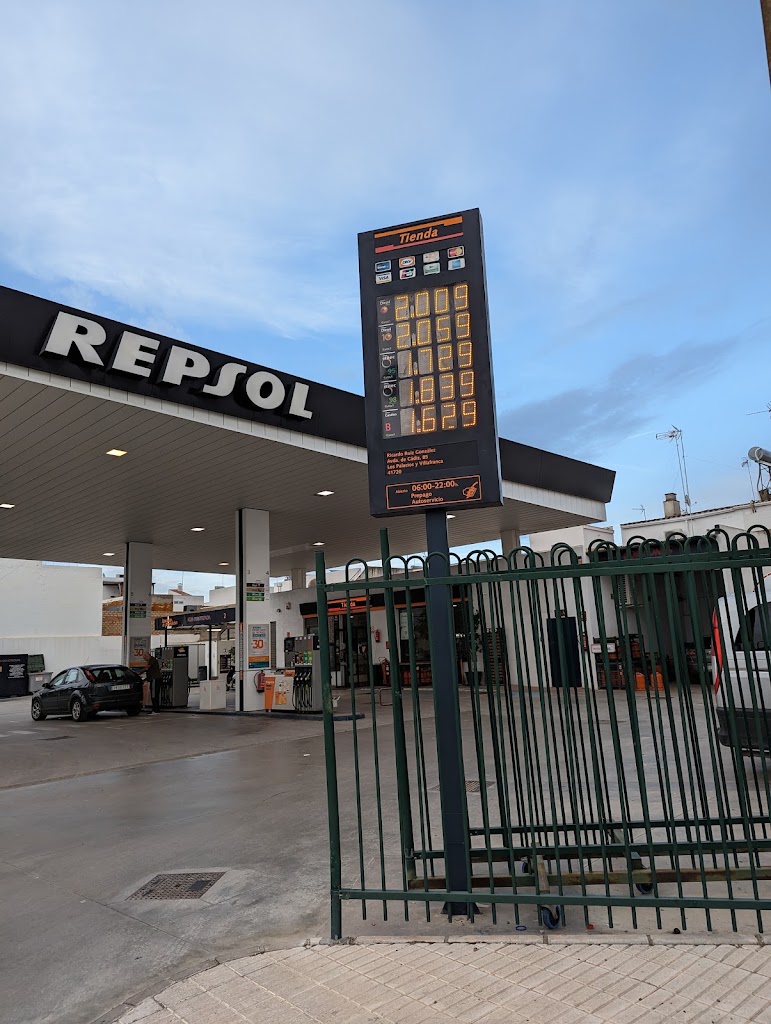 Estacion de Servicio Repsol — Exterior