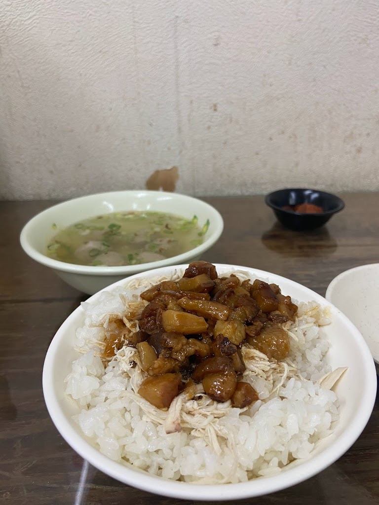 小頭雞魯飯·當歸鴨 的照片