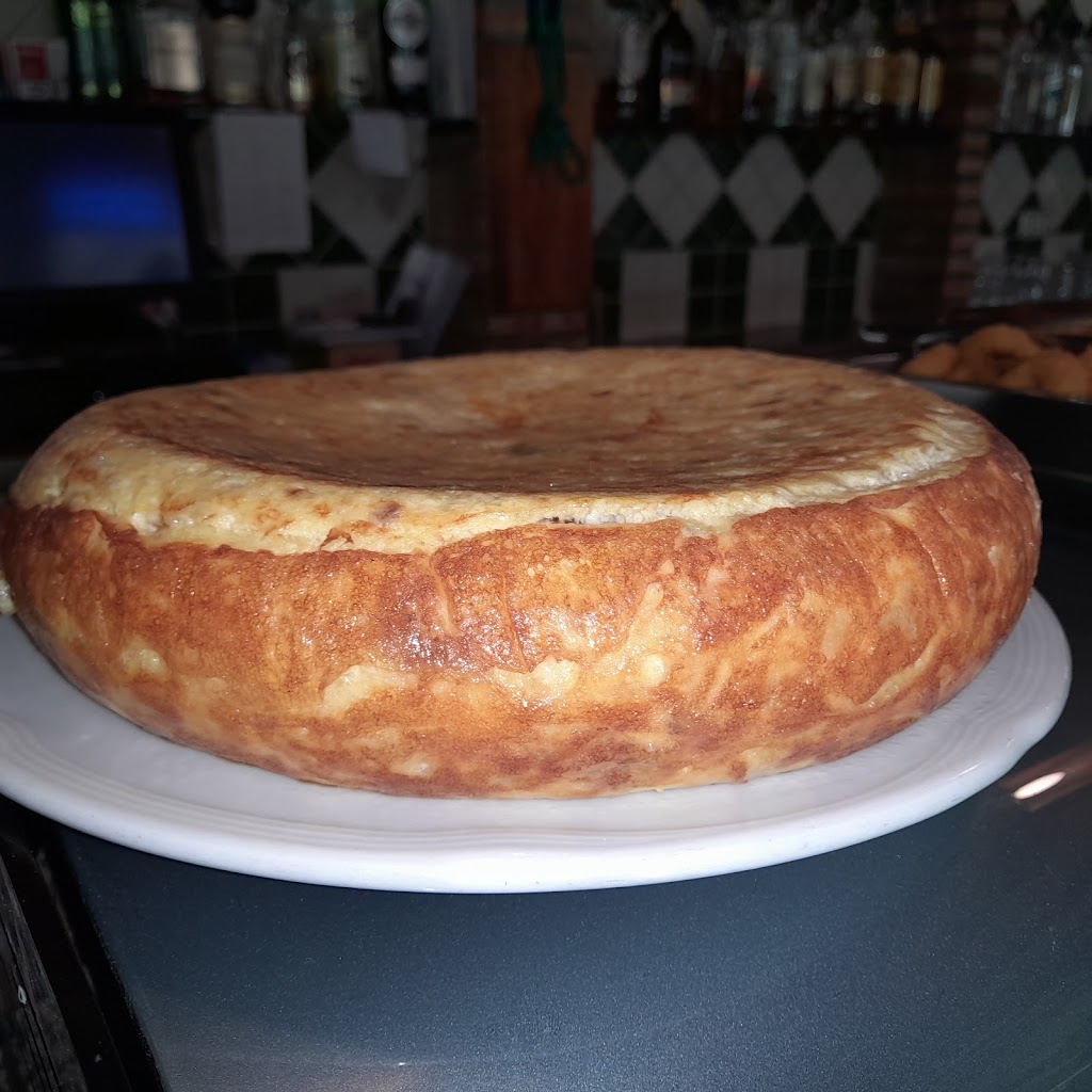 Cafe-Bar Ximenez. — Comida y bebida