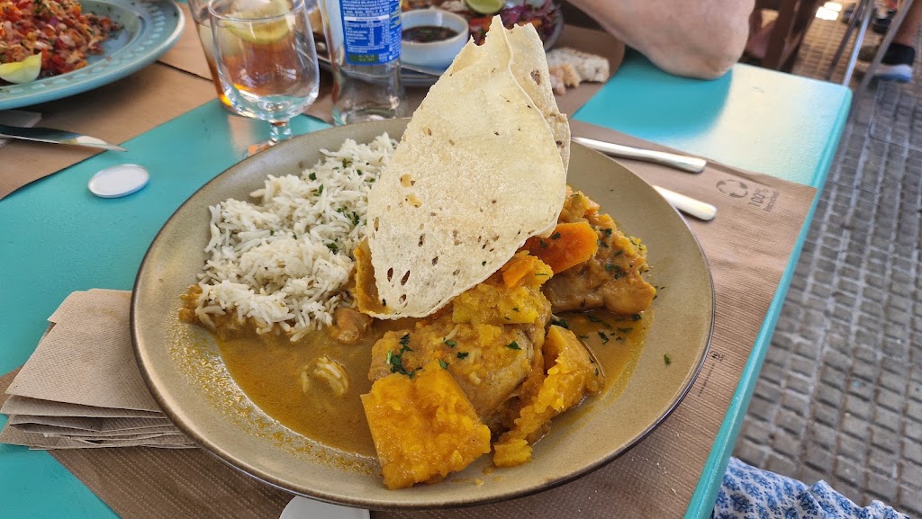 RESTAURANTE KALAMANSI — Pollo tikka masala