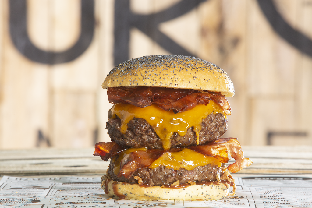 Lamburguesa Betera — Comida y bebida
