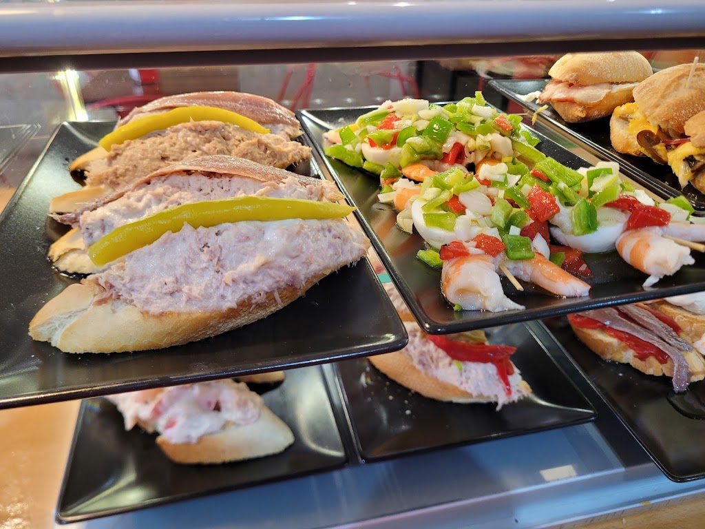 Nuevo Burdeos castro urdiales — Comida y bebida