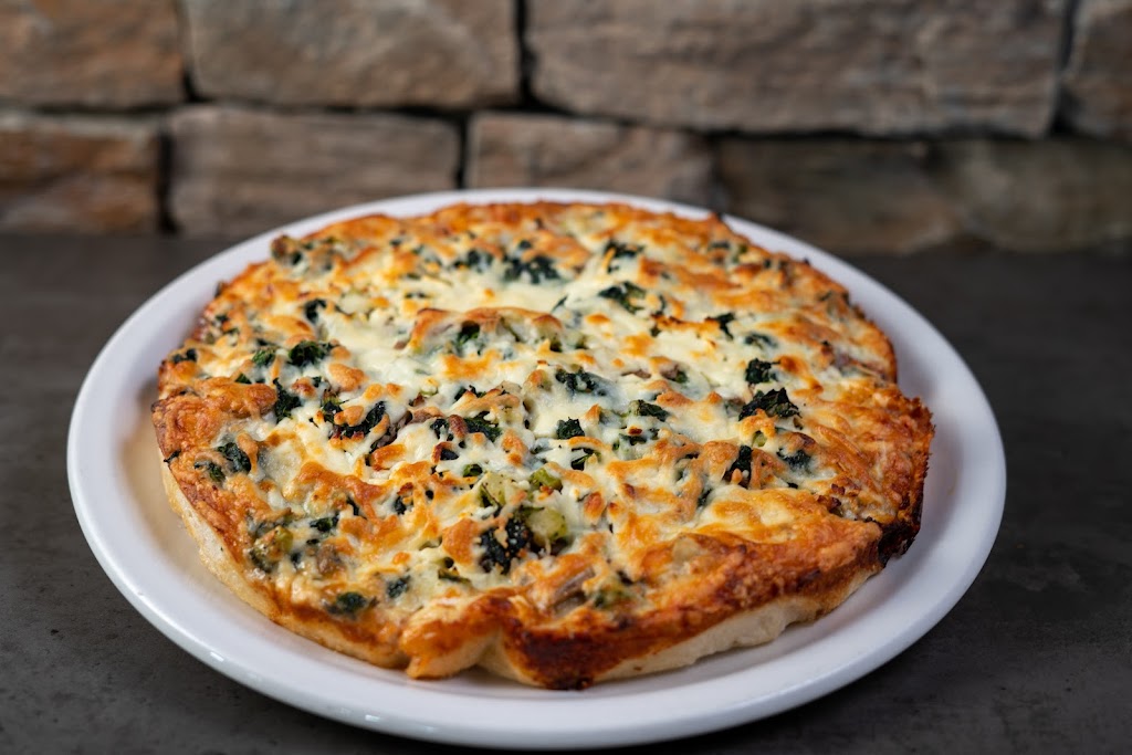 Royal Pizza in Leduc