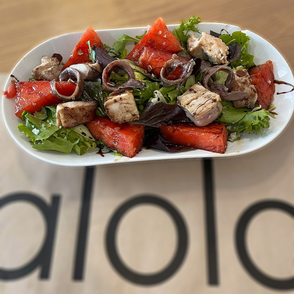 Bar LaLola — Comida y bebida
