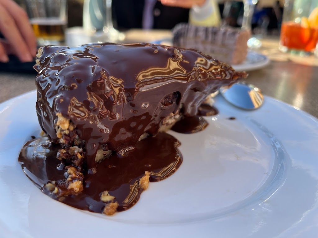 Restaurant la Meseguera — Comida y bebida