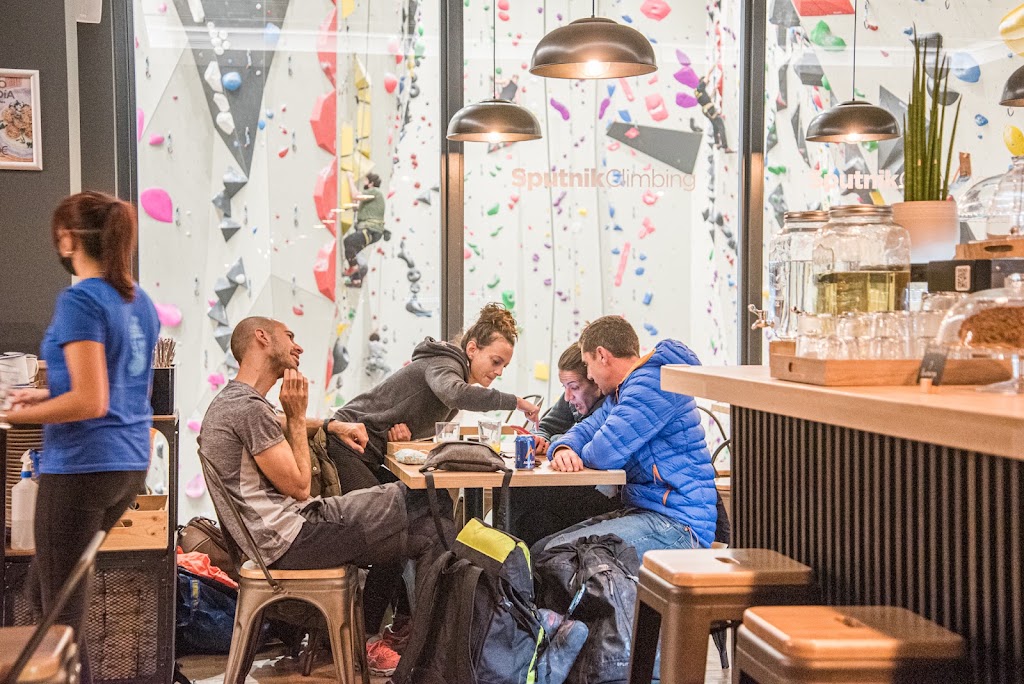 La Cantina de Sputnik Las Rozas - Restaurante comida saludable — Ambiente