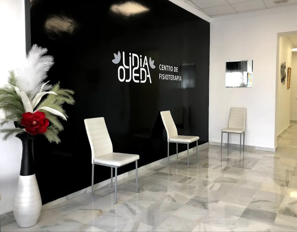 Centro de fisioterapia y podologia Lidia Ojeda / fisioterapia y podologia en Carmona