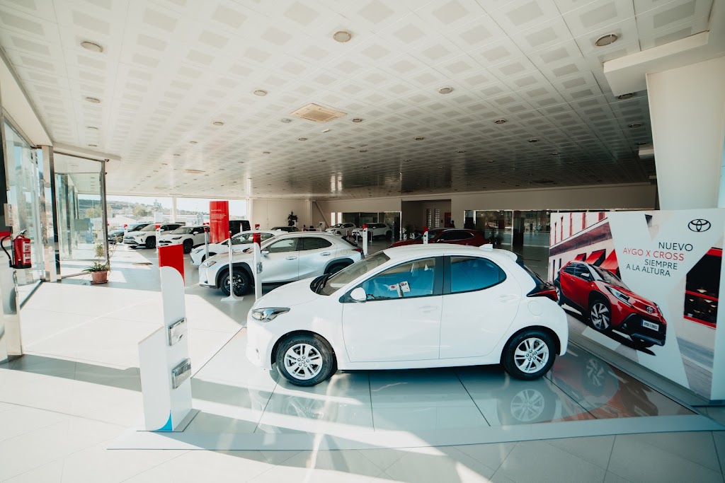 Concesionario Oficial TOYOTA - Comluve — Interior
