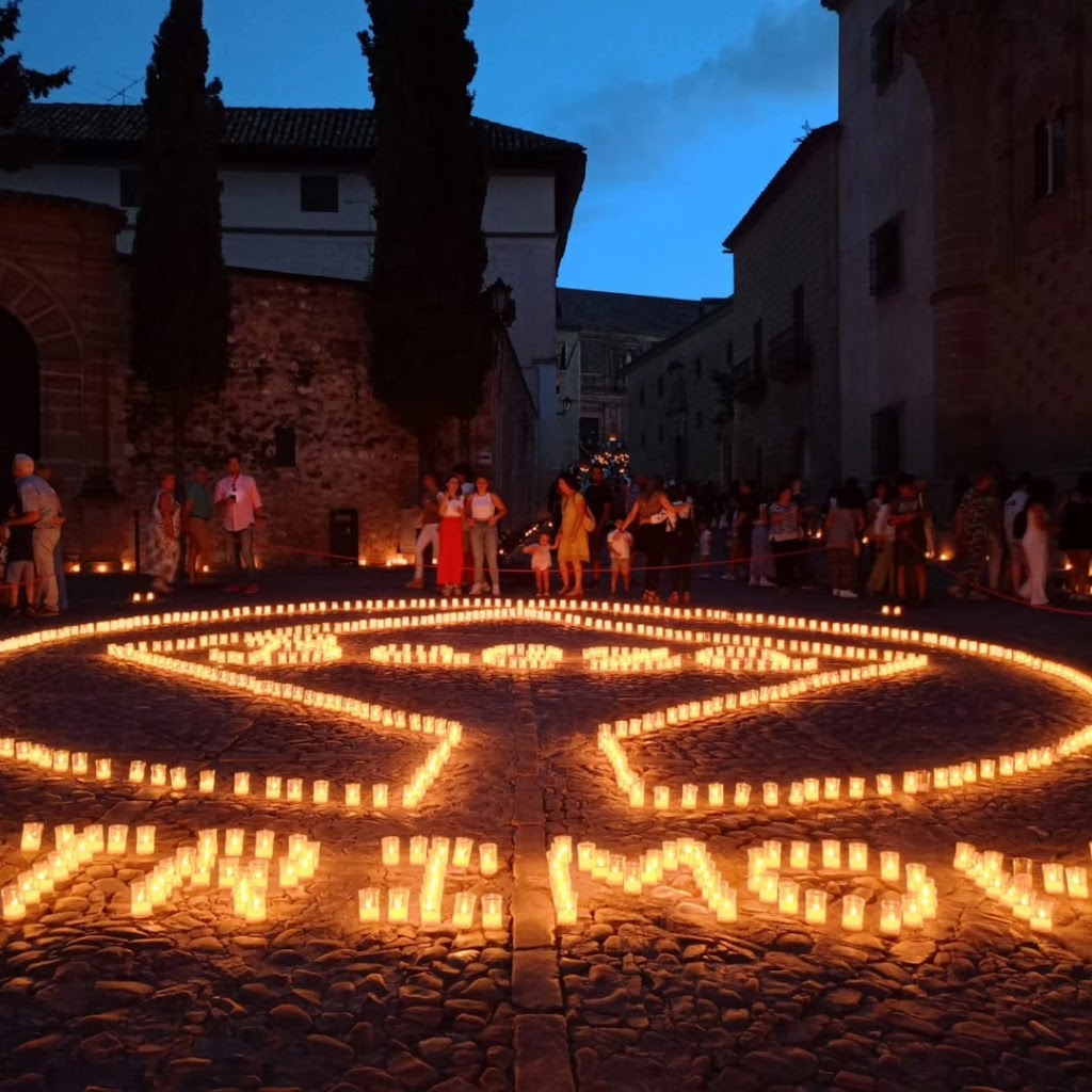 Baeza a la luz de las velas