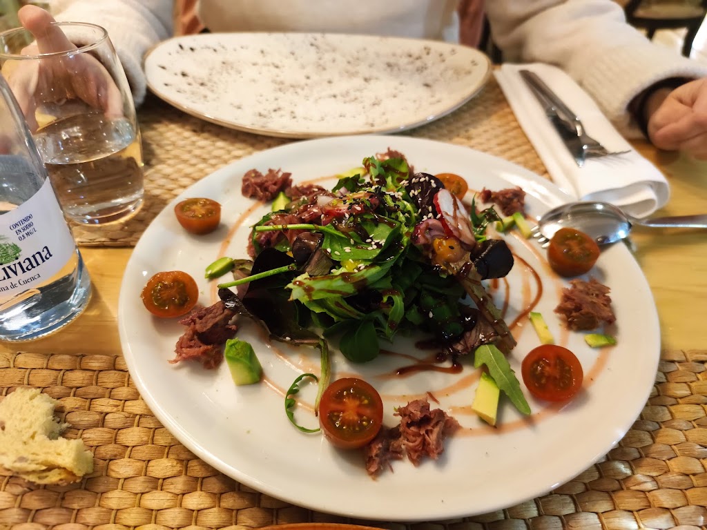 La Cuchara de Baco — Comida y bebida