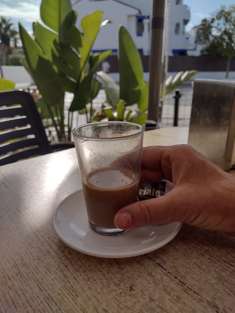 Cafeteria Liberto's Kaffe — Cafe