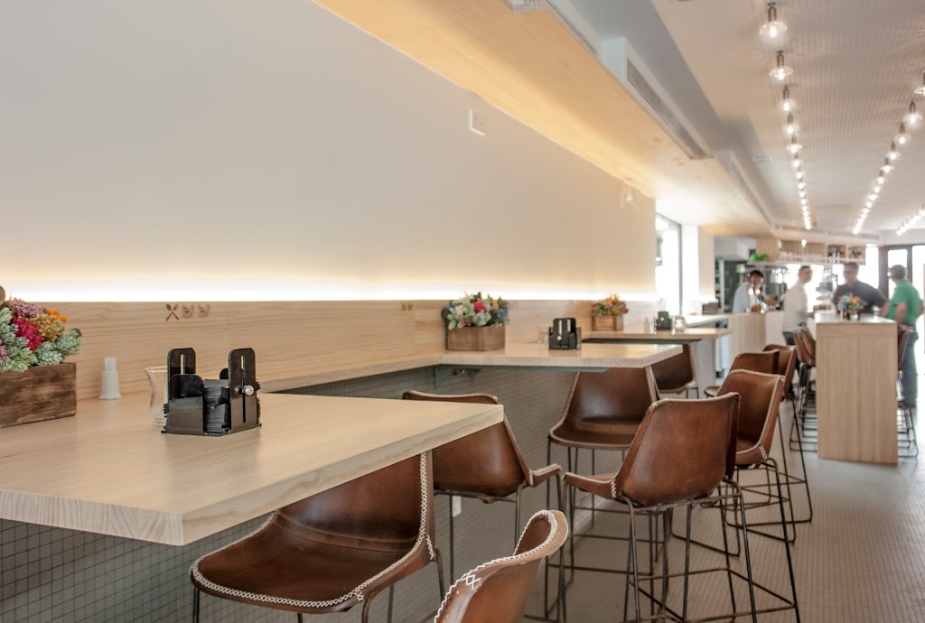 Lia Restaurant