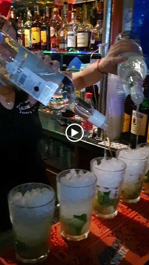 Lillebror's Party & Pianobar — Comida y bebida