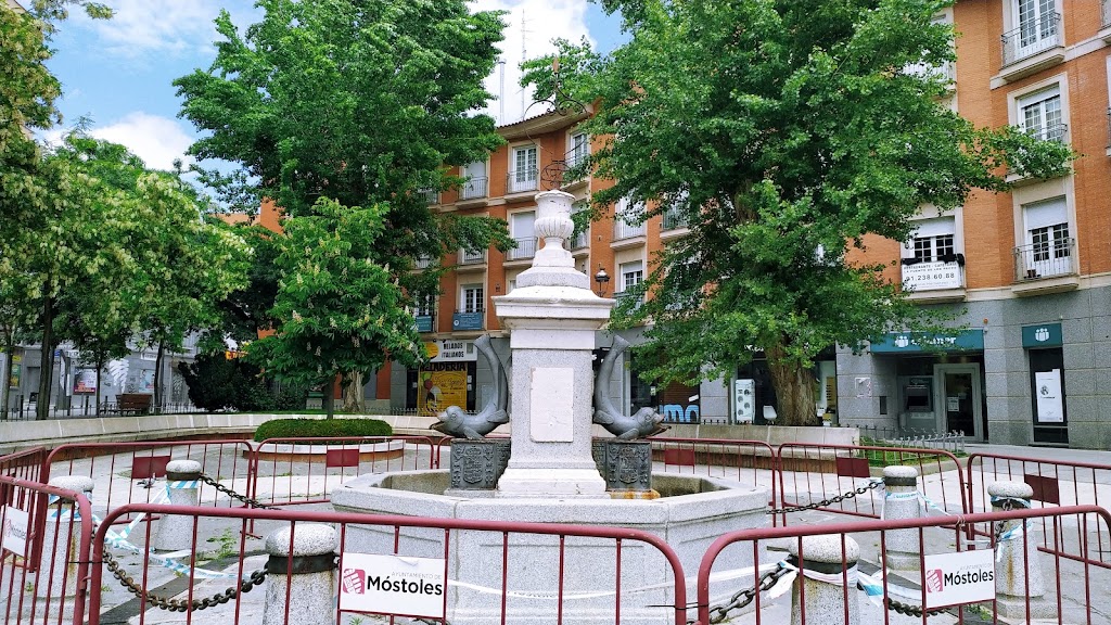 Fuente de los peces