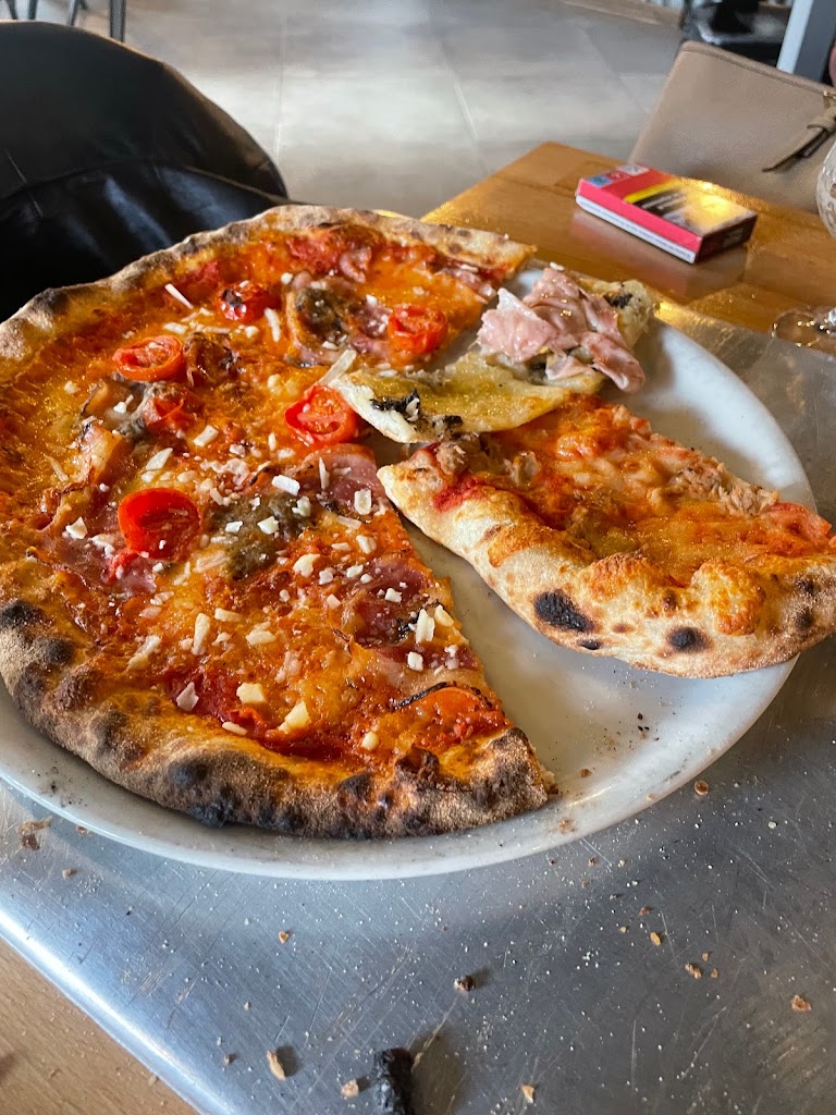 All'italiana Villanueva de la Canada — Pizza