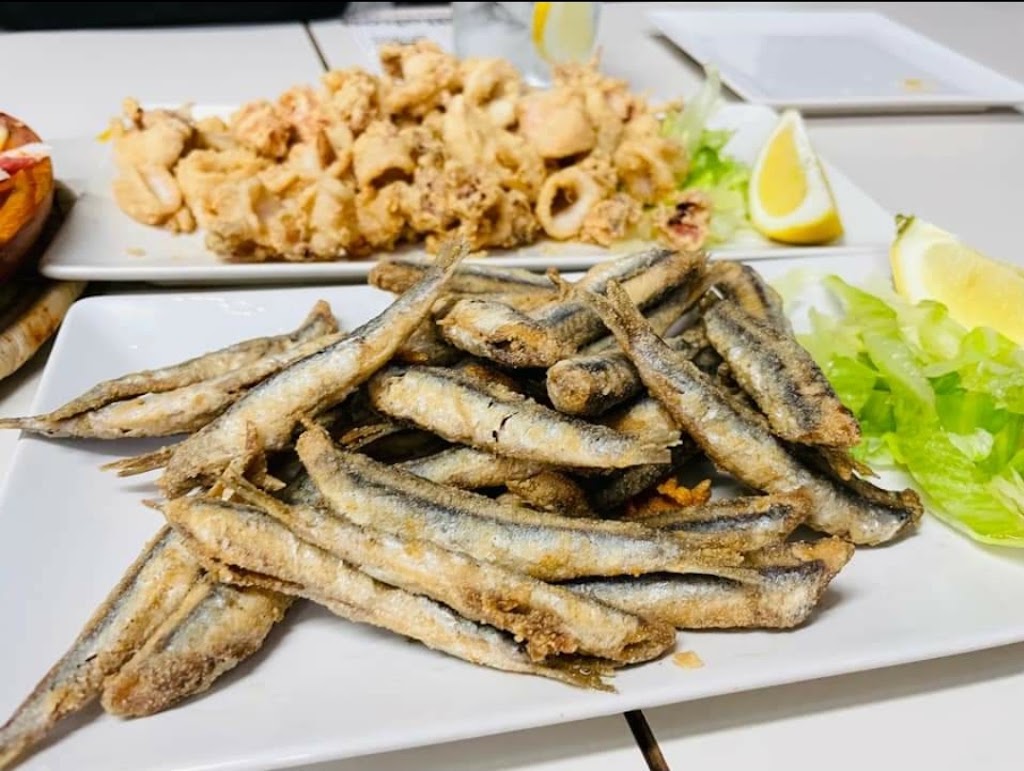 Bar El tapeo de Pepe — Comida y bebida