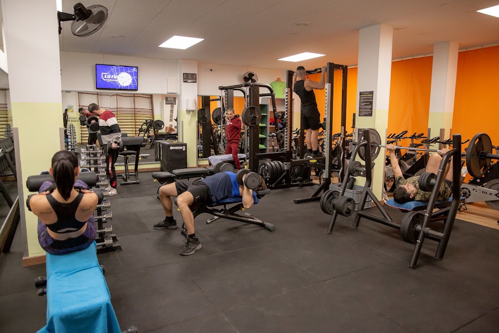 GIMNASIO FARO FITNESS CENTER — Banco