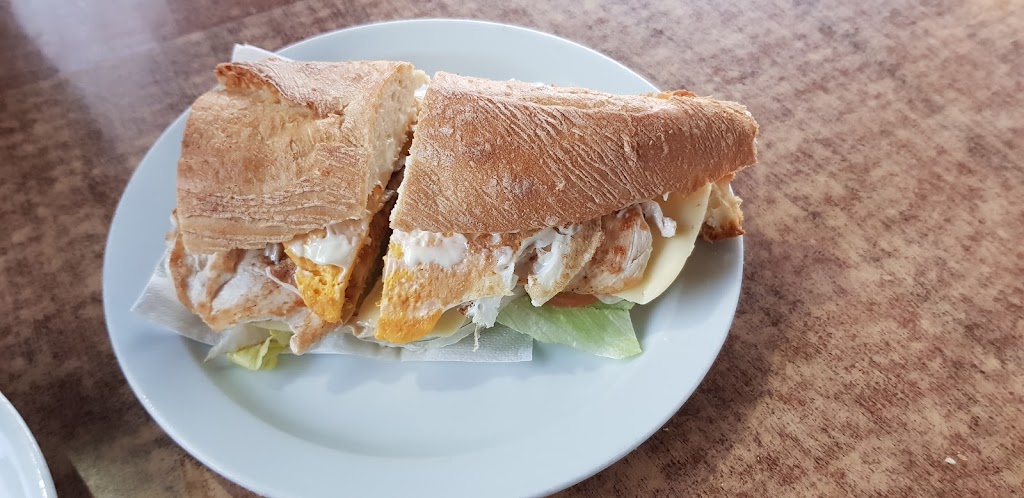 Tasca El Tanquito — Comida y bebida