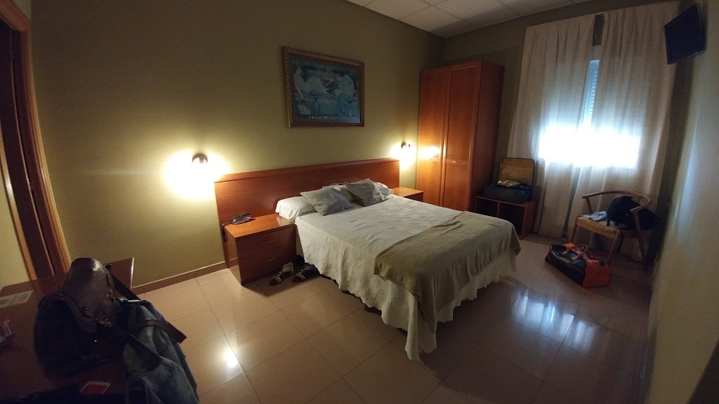 Hotel Dora — Habitaciones
