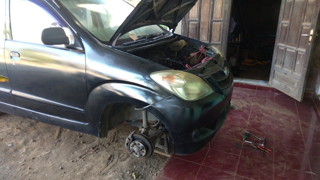 Bengkel mobil Huda