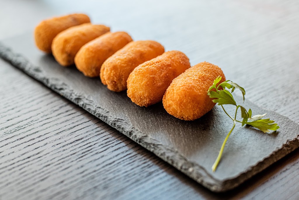 D'Richy Autenticos Pollos a la Brasa — Croqueta