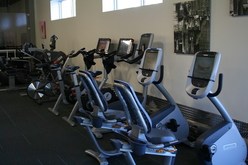  Island Health & Fitness at Community Corners