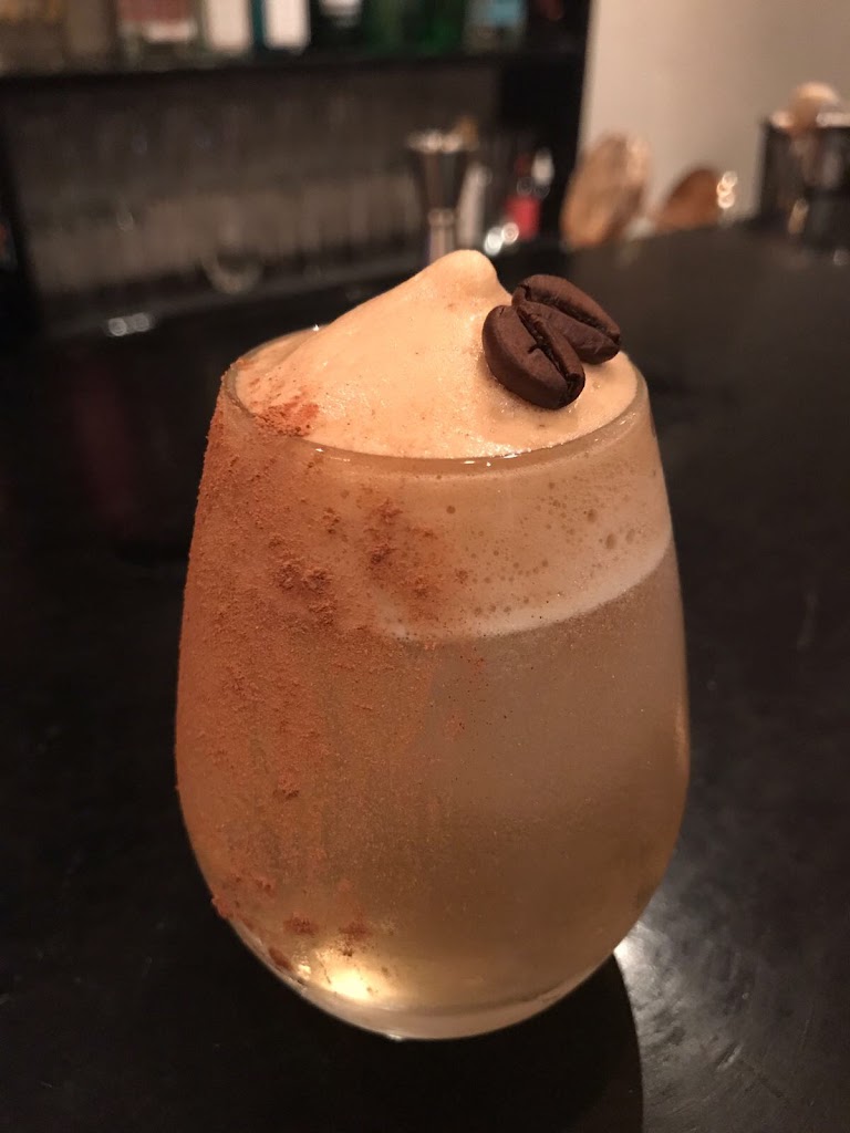 Bar La Buganvilla — Comida y bebida