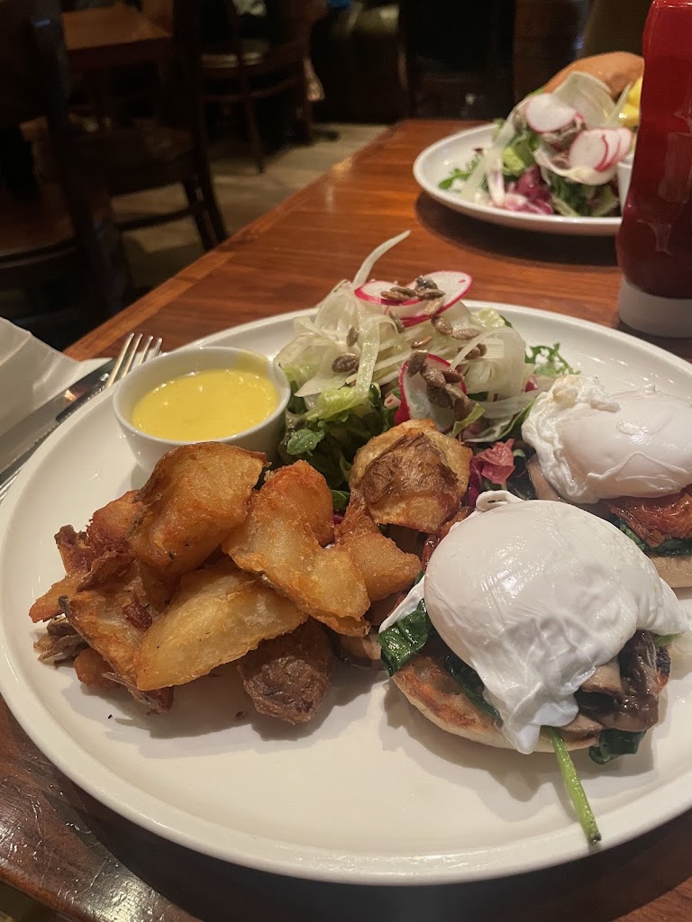 Eggs Benedict