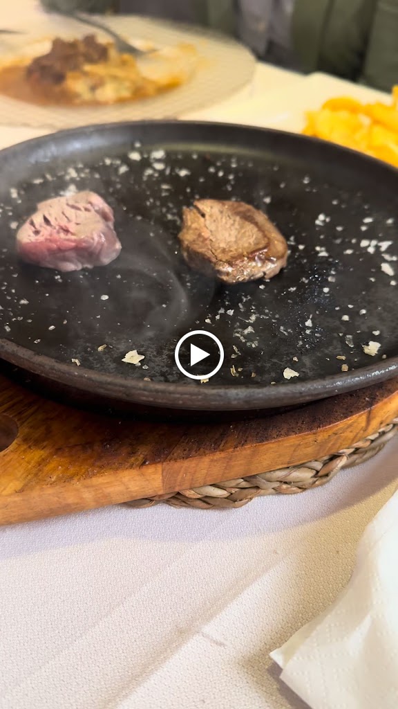 Restaurant Aragon — Videos
