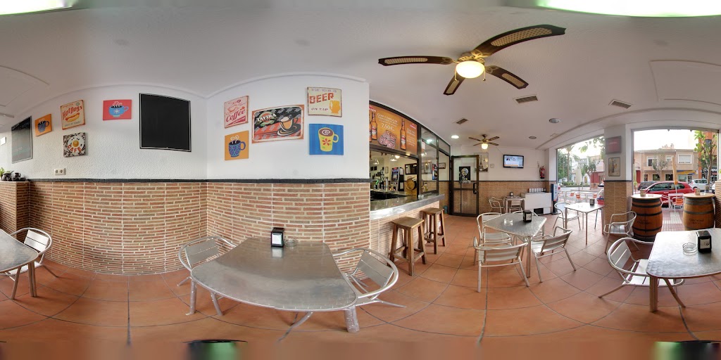 El Raco de Salva bar de tapas — Ambiente