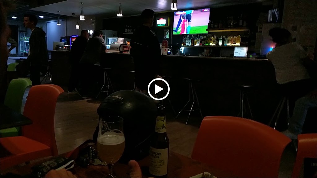 Deja vu. Bar. Entrepans i tapes. Blanes — Videos