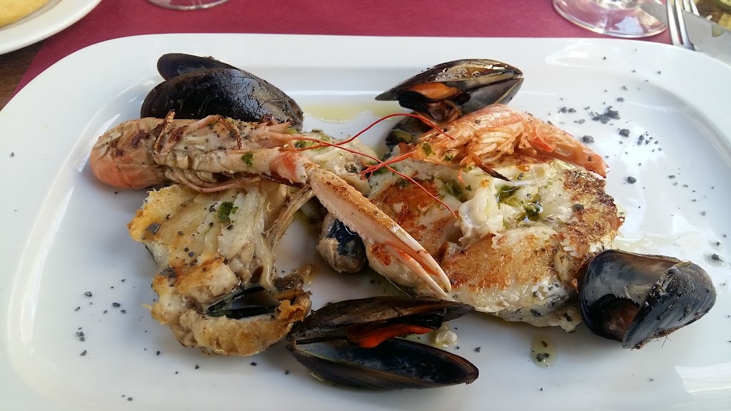 Restaurant la Garnatxa — Comida y bebida