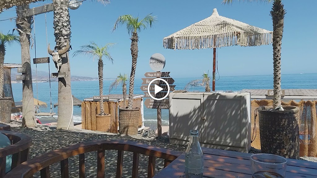 APARCAMIENTO TORRE DEL MAR — Videos