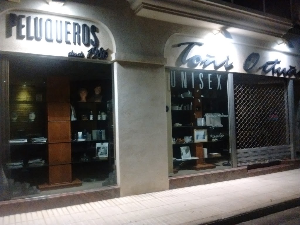 Salon Toni Ortuno — Exterior