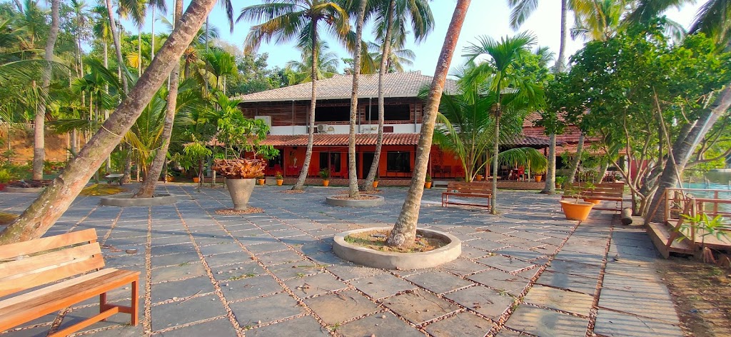 Karmaliz Casa Del Lake