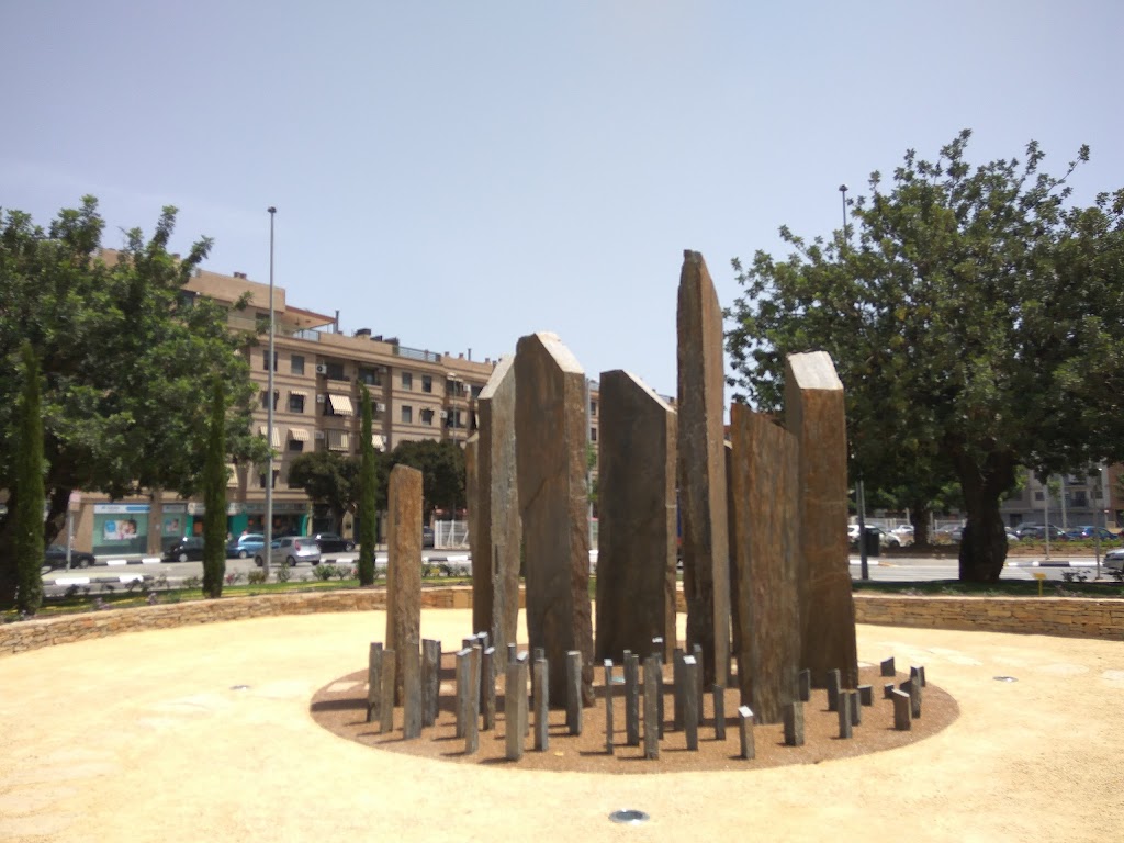 Monumento Victimas Del Metro