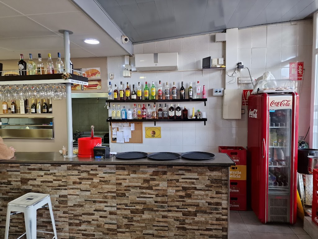 COME Y CANA — Ambiente