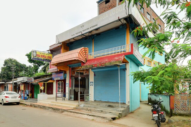 Spot On 76424 Maa Durga Lodge